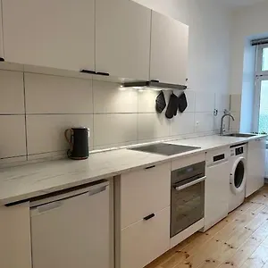 Apartment Modernes 2, Berlin